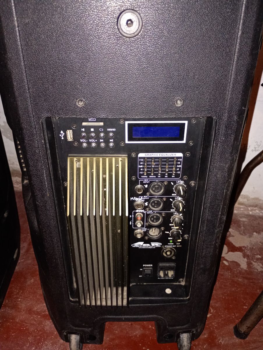 PAR DE BAFLES GBR PL-1550 (ACTIVO + PASIVO)