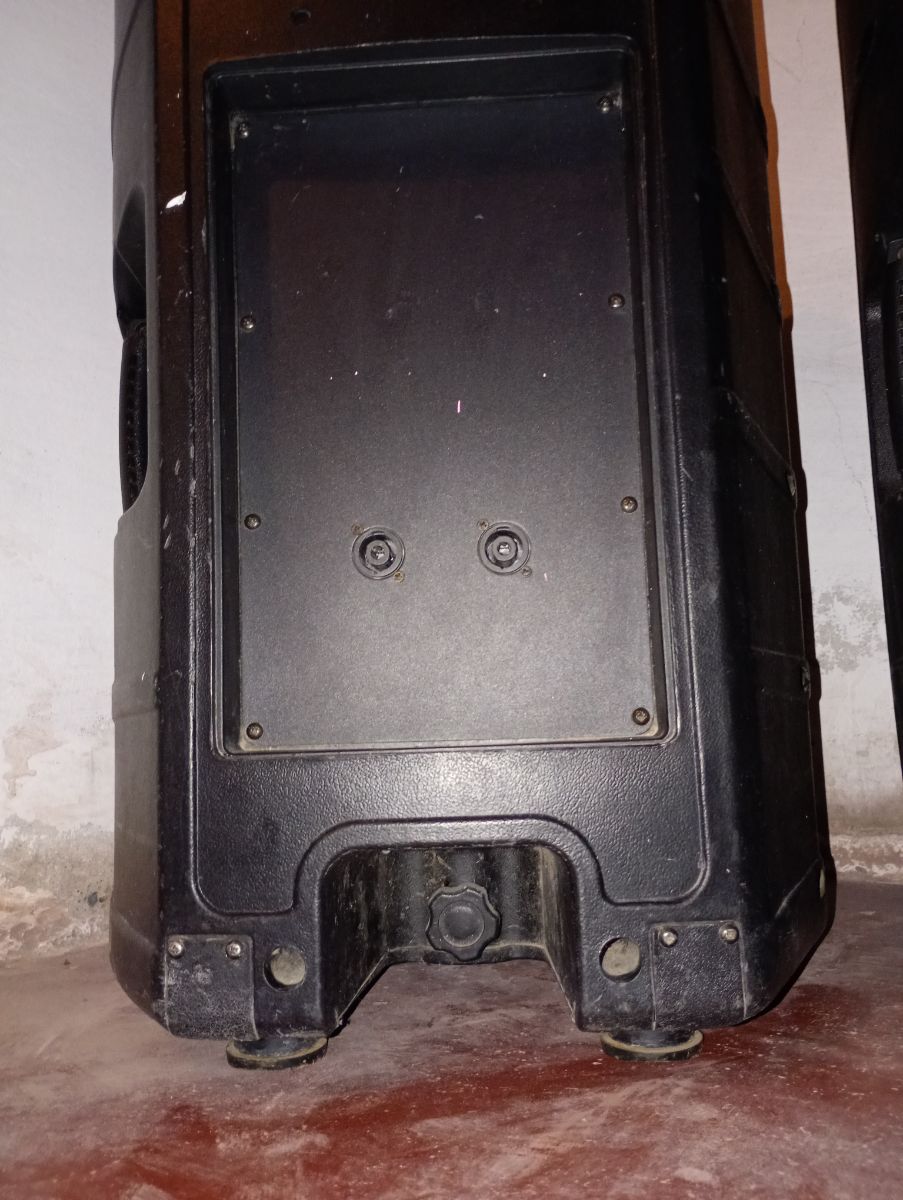 PAR DE BAFLES GBR PL-1550 (ACTIVO + PASIVO)