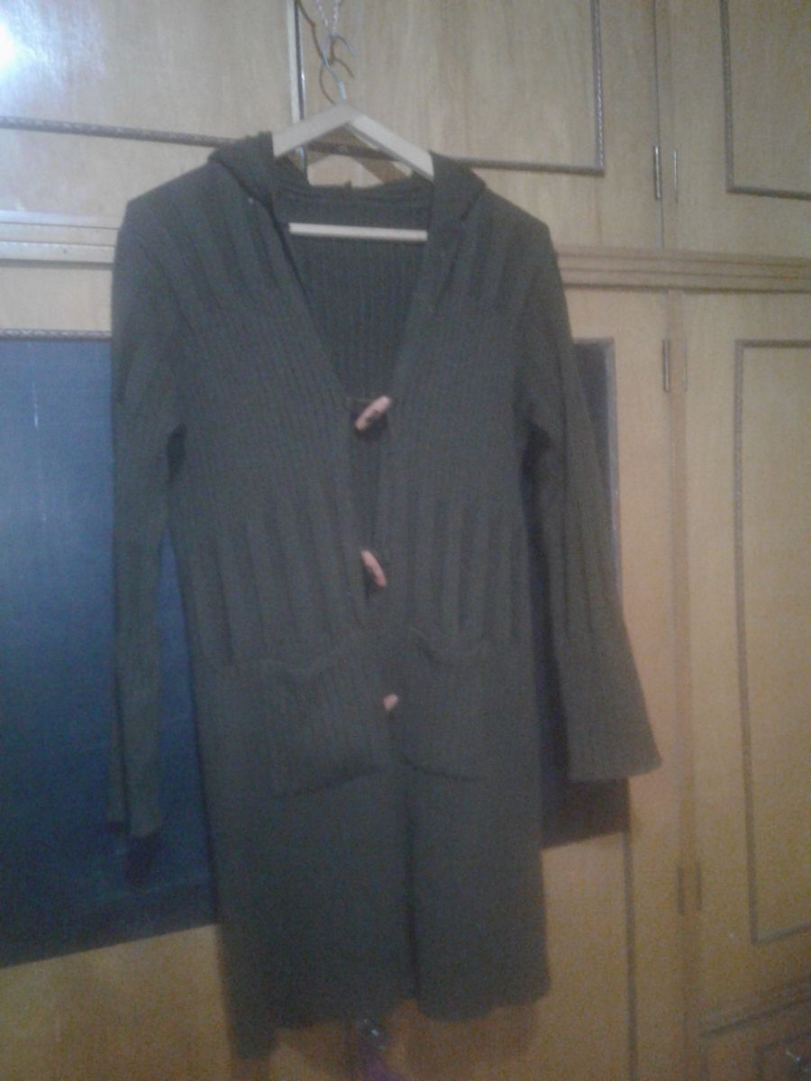 Sacón liviano con capucha largo 