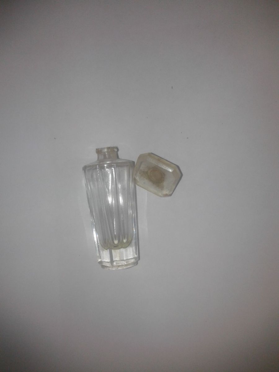 Perfumero recargable , Caramelera tallada y cepillo tocador  colección antiguedades