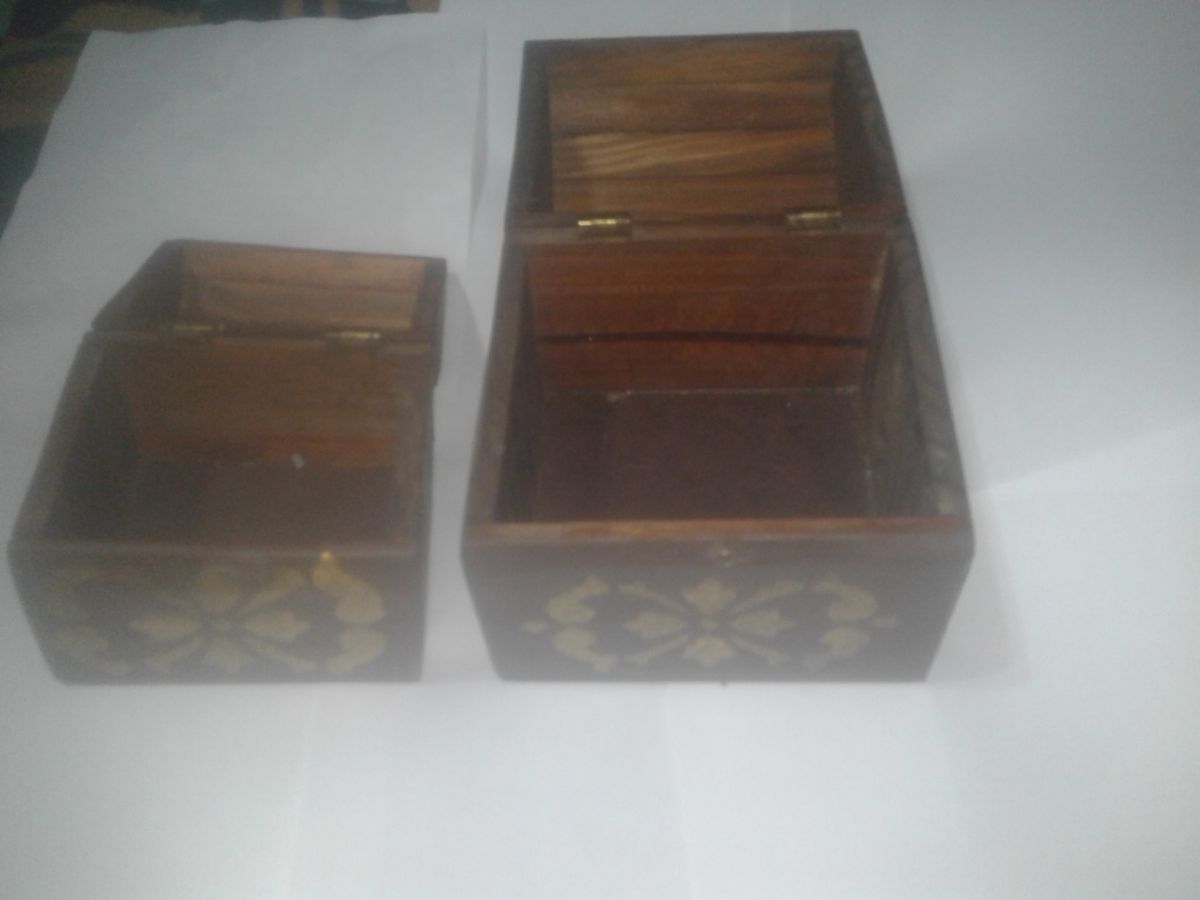 Baúl cofre  de madera 
