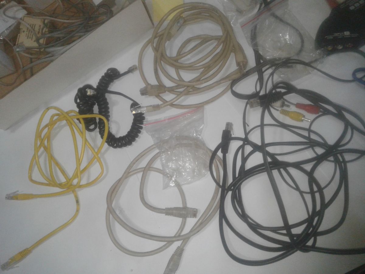 Cables telefónicos fichas  internet  telefonía informáticos  nuevos y usados