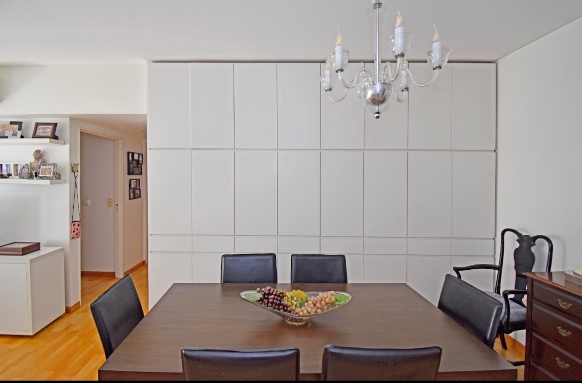 Mesa comedor impecable