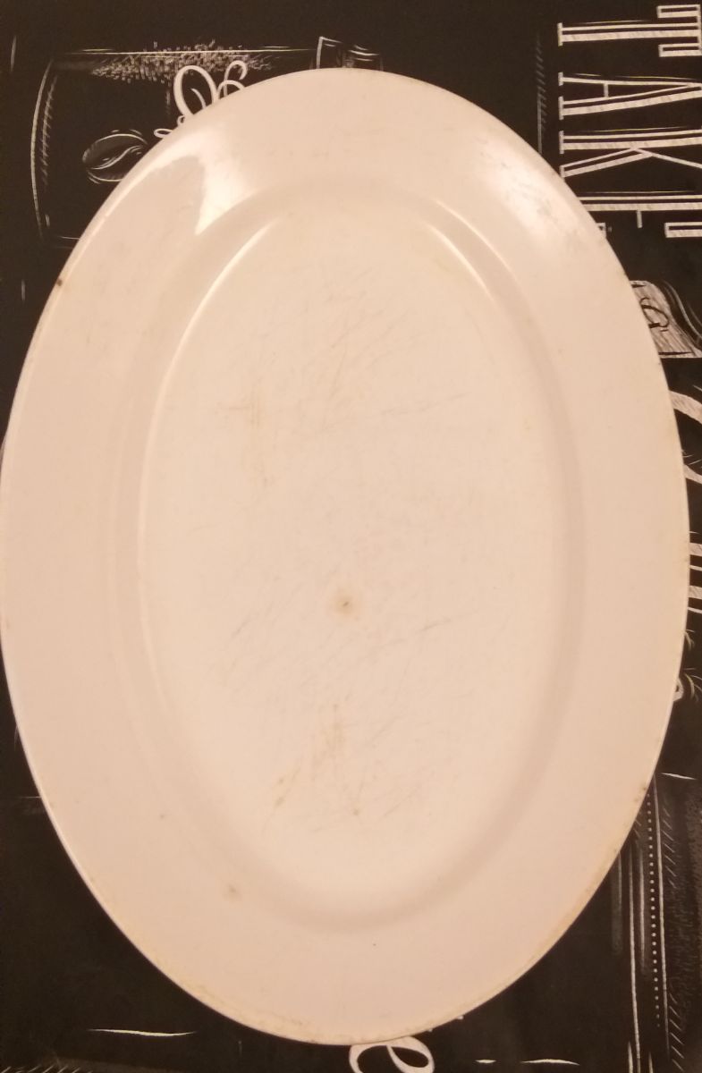 LIQUIDO FUENTES OVALADAS UNA DE HOLANDA Y OTRA DE FINLANDIA, LECHERA Y AZUCARERA URUGUAYA