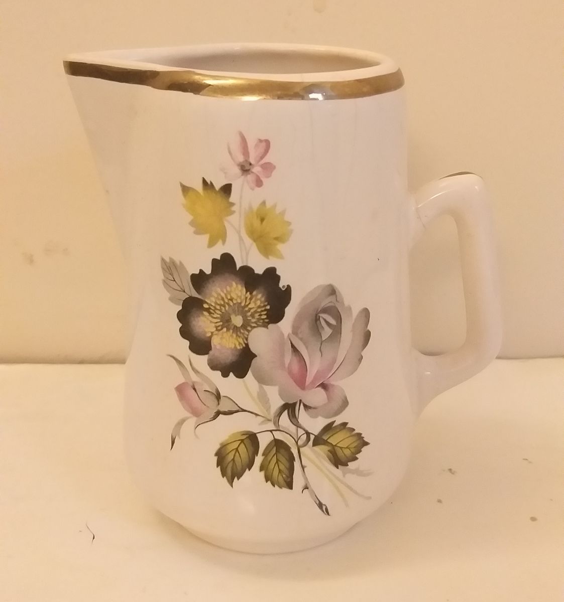 LIQUIDO FUENTES OVALADAS UNA DE HOLANDA Y OTRA DE FINLANDIA, LECHERA Y AZUCARERA URUGUAYA