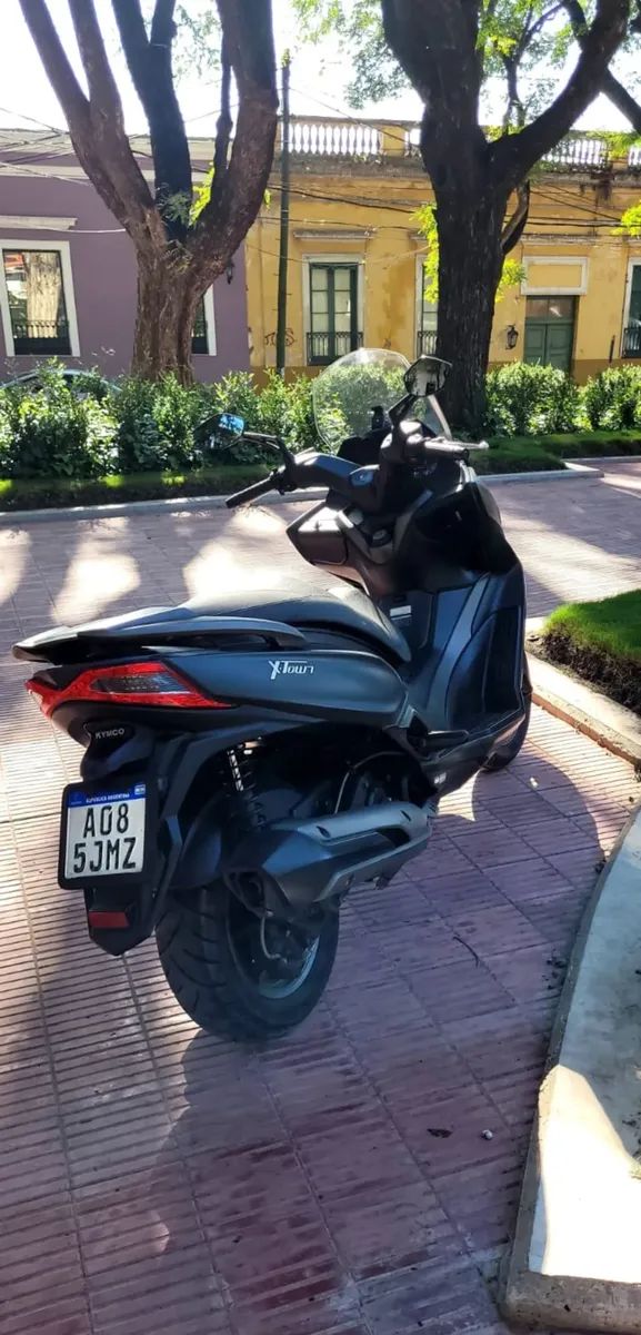 Maxi Scooter Kymco Xtown 250 I