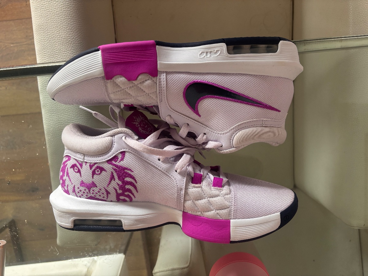 ZAPATILLAS LEBRON WITNESS 8 
