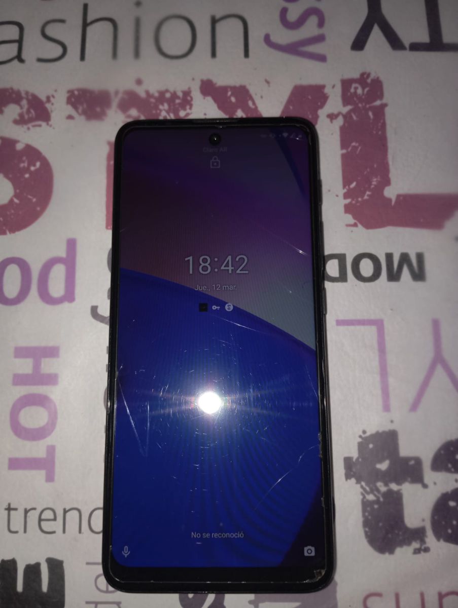 Vendo Motorola e40 usado nuevo 