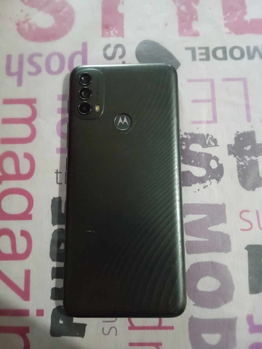 Vendo Motorola e40 usado nuevo 