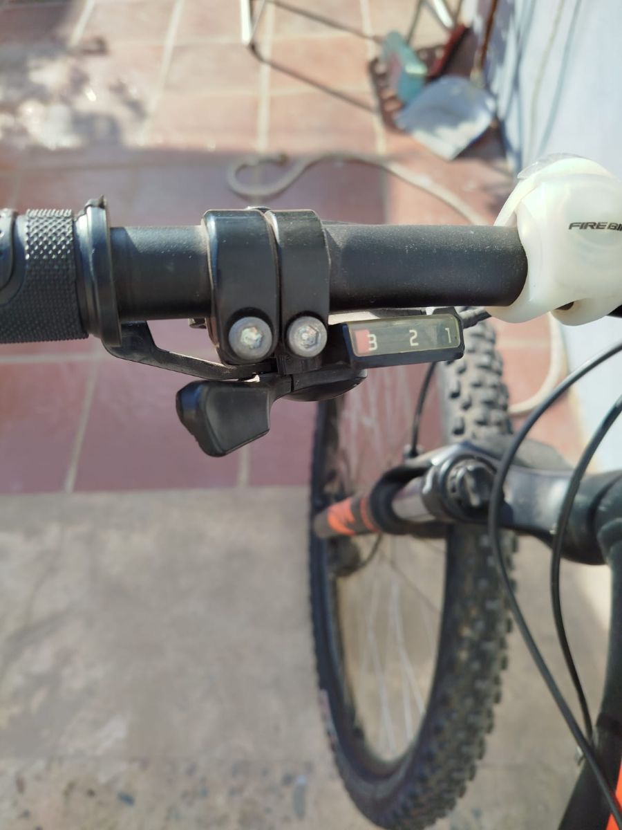 Bicicleta Mountain Bike Specialized Rockhopper