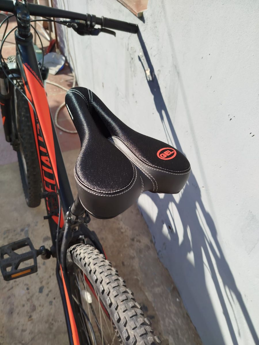 Bicicleta Mountain Bike Specialized Rockhopper