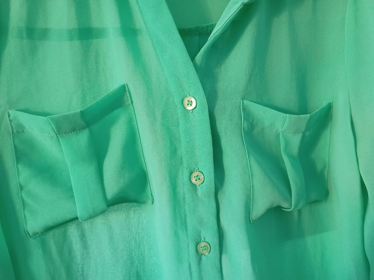 Blusa de chifón verde aguamarina 