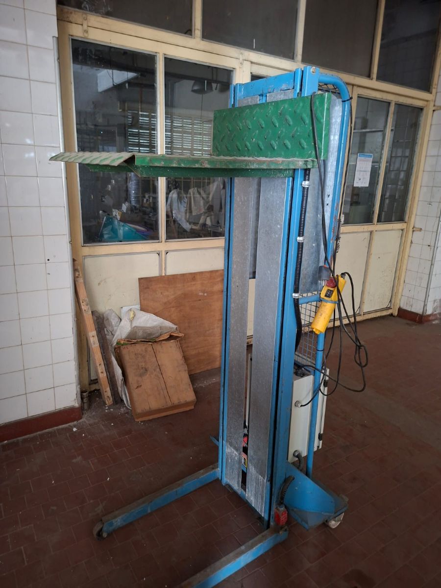Elevador Hidraulico Semielectrico