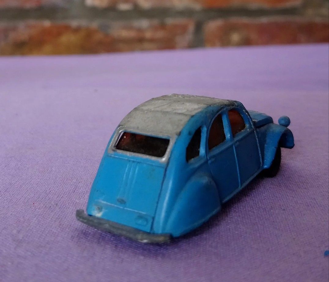  2  Autos Buby Ford Mc Laren y Citroën de 1960 Industria Argentina.