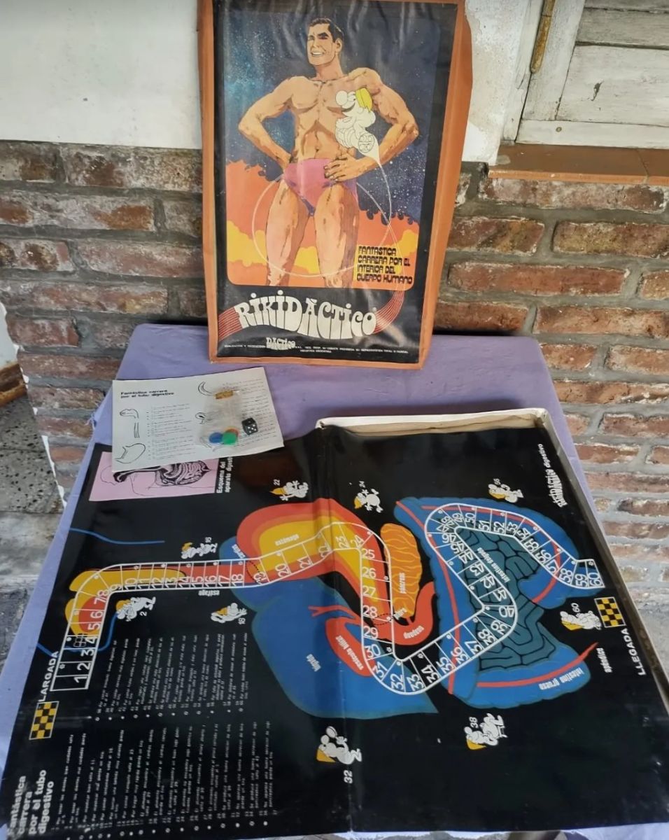 Juego Mesa fantástica carrera por el tuvo digestivo de los años 70