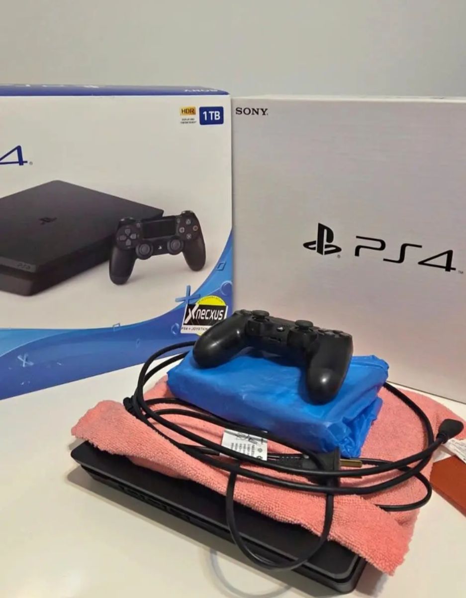 Vendo play 4 en buen estado 