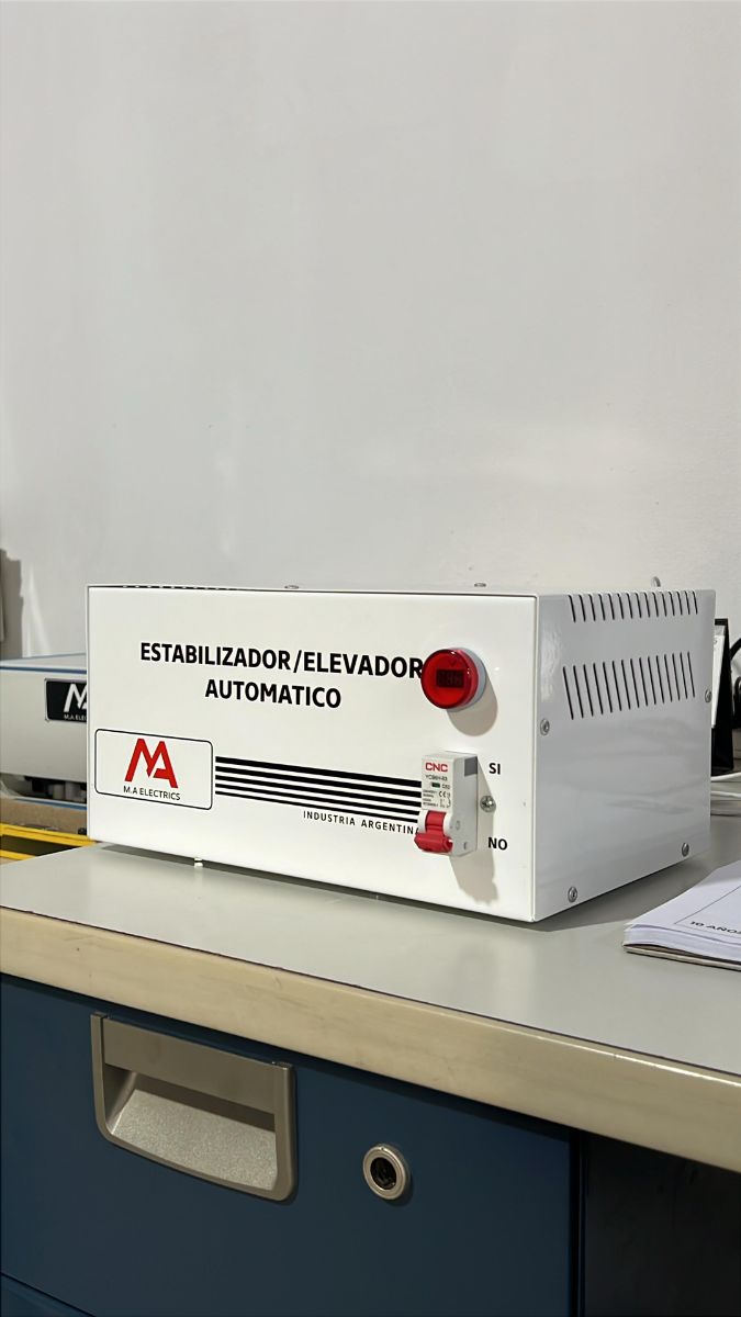 Estabilizador de tensión automático 