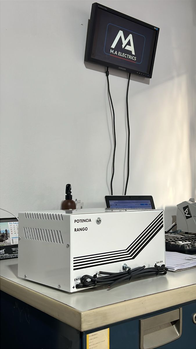Estabilizador de tensión automático 