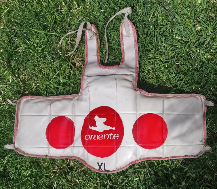 3 Pecheras Profesional De Taekwondo, Boxeo, Kick Boxing, etc. Oriente