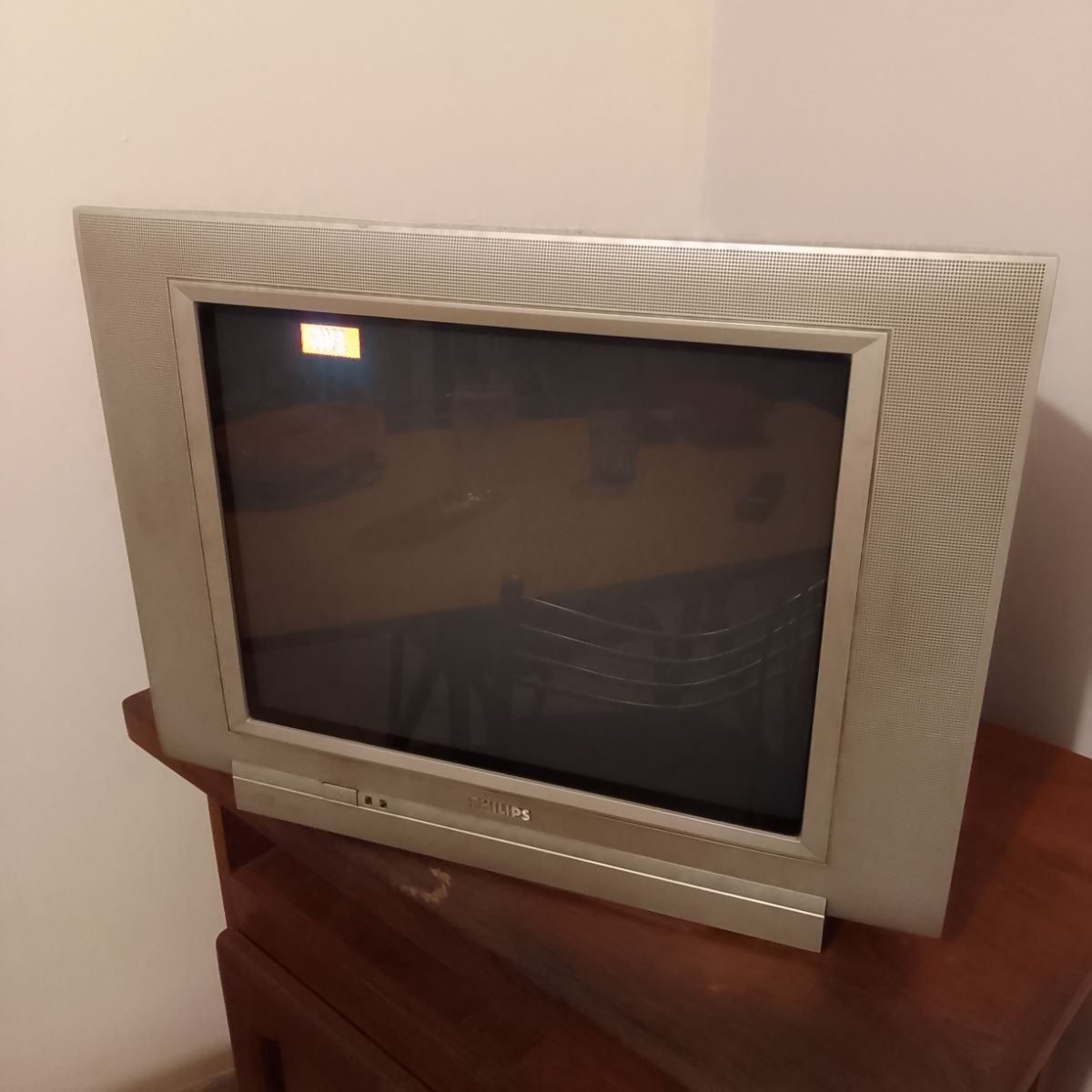 Dono TV Philips 21 pulgadas de tubo en buen estado 