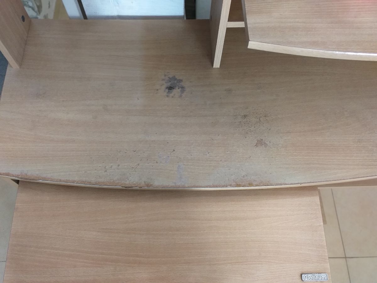 Escritorio para PC Platinum de melamina