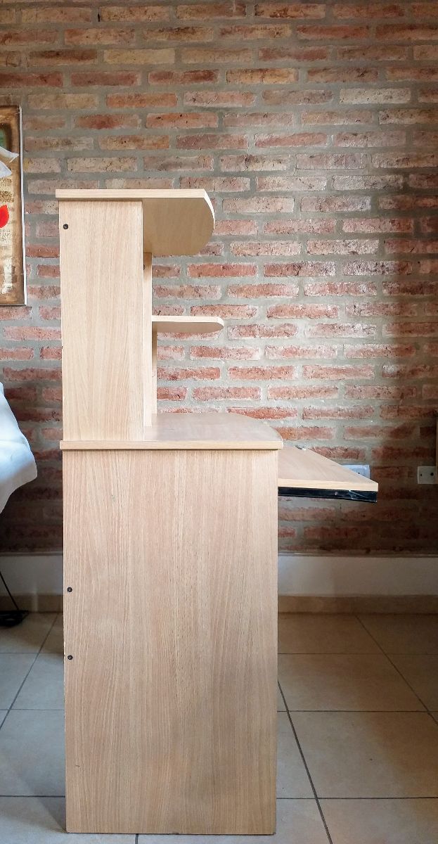 Escritorio para PC Platinum de melamina