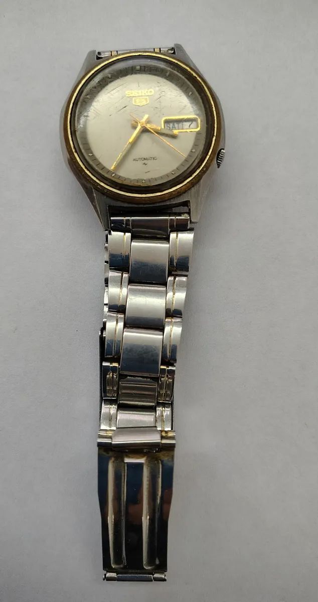 Reloj Seiko 5 Automatico Vintage Plateado-borde Dorado 