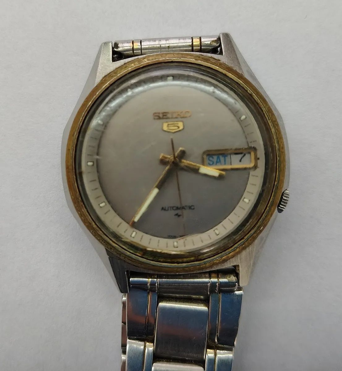 Reloj Seiko 5 Automatico Vintage Plateado-borde Dorado 