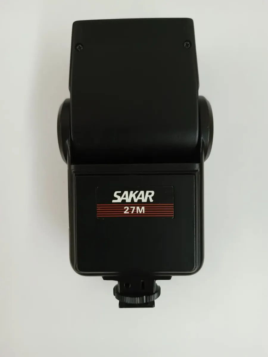 Flash Sakar 27 M Con Caja Y Manual 