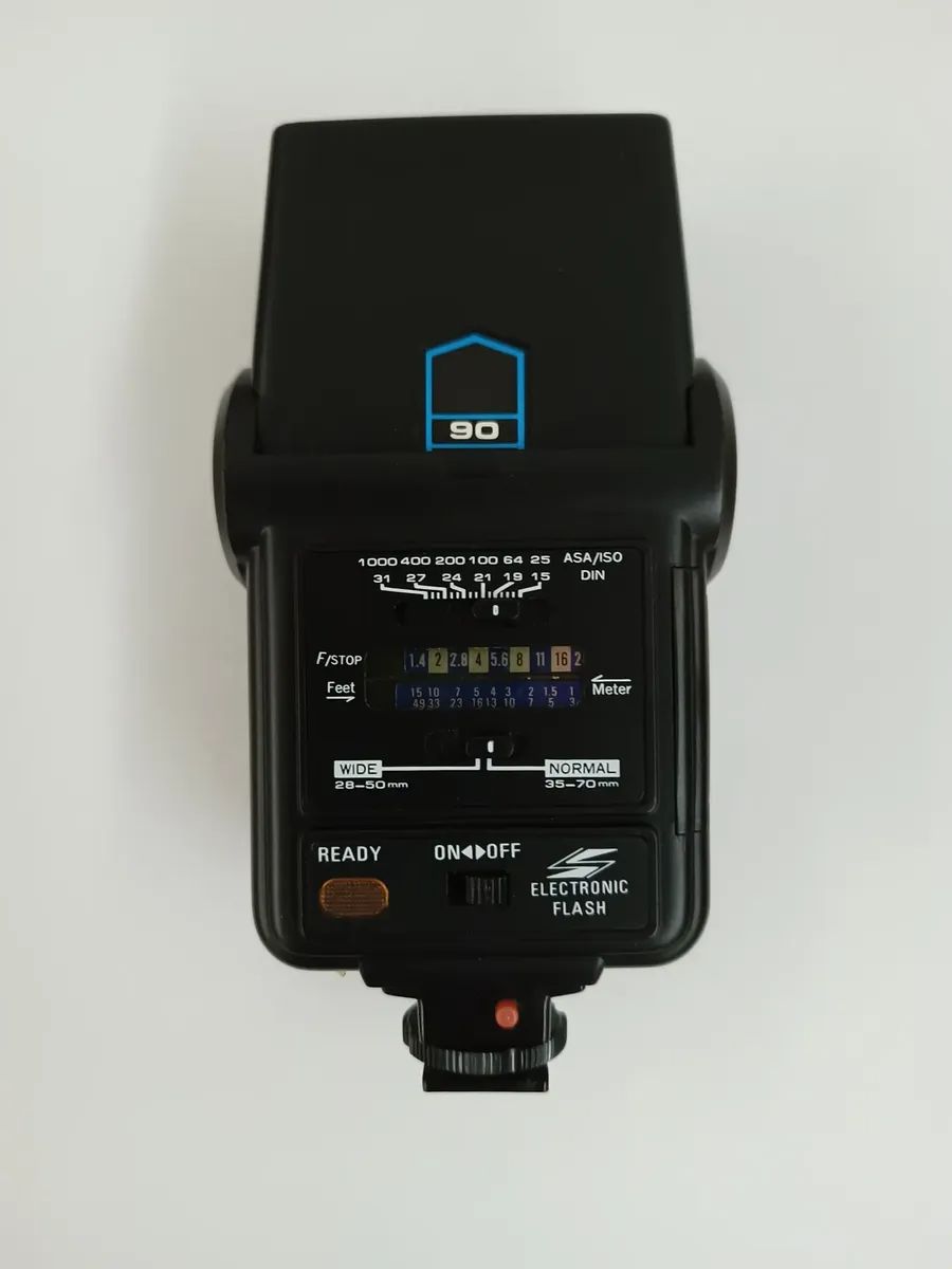 Flash Sakar 27 M Con Caja Y Manual 