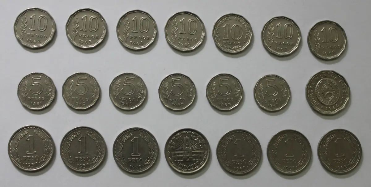 21 monedas argentinas años 50 y 60