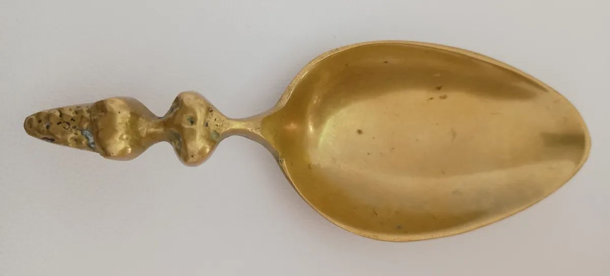 Antiguo cenicero de bronce - Decorativo