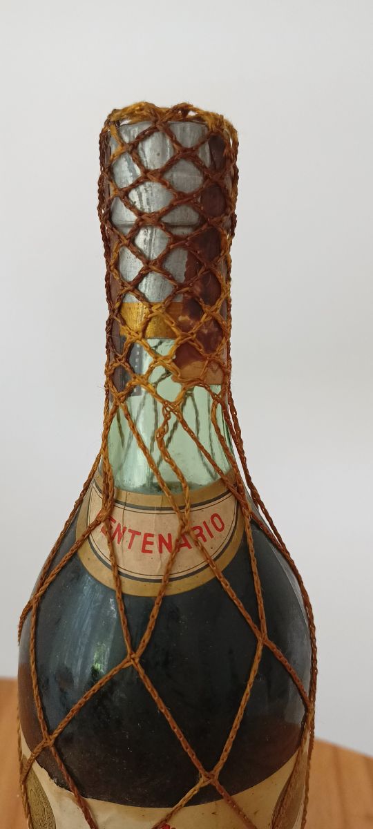 Antigua botella de Brandy Terry - Sin abrir