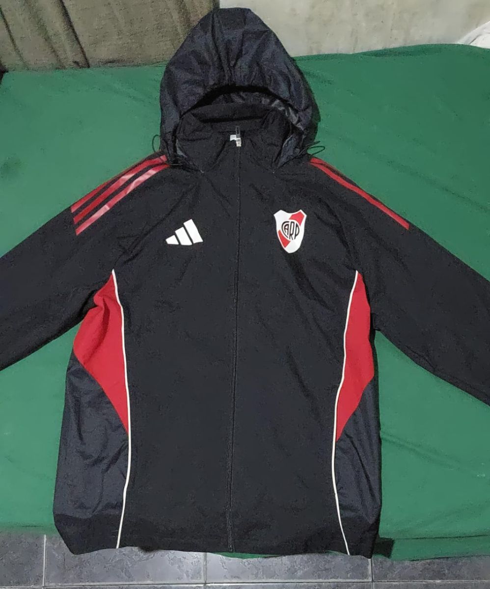 Campera de lluvia River Plate 2025-26
