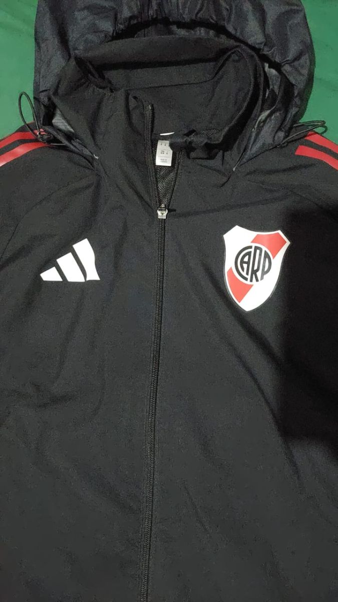 Campera de lluvia River Plate 2025-26