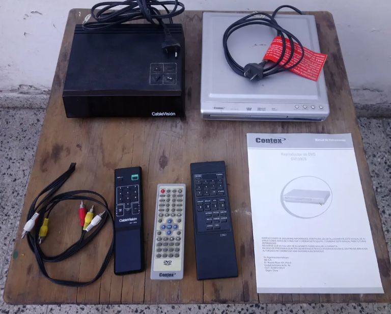 Tv Noblex 20 Pulgadas Anda, Excelente Estado + DVD Y CONVERSOR.