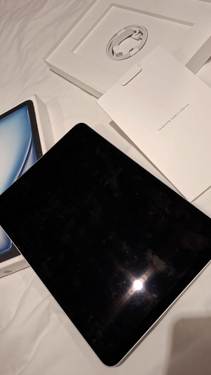 IPAD AIR 11 - inch