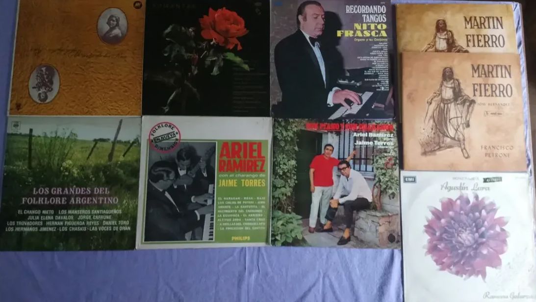 lp vinilos de tango y folklore $5000 c/u. Más de 10 oferta 4000 c/u