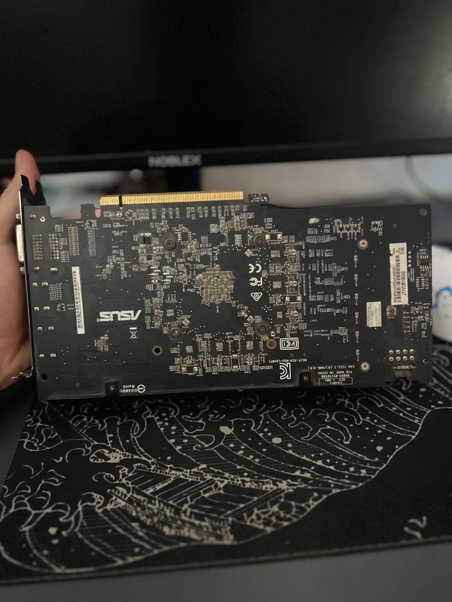 Placa de video radeon 570rx (4gb)