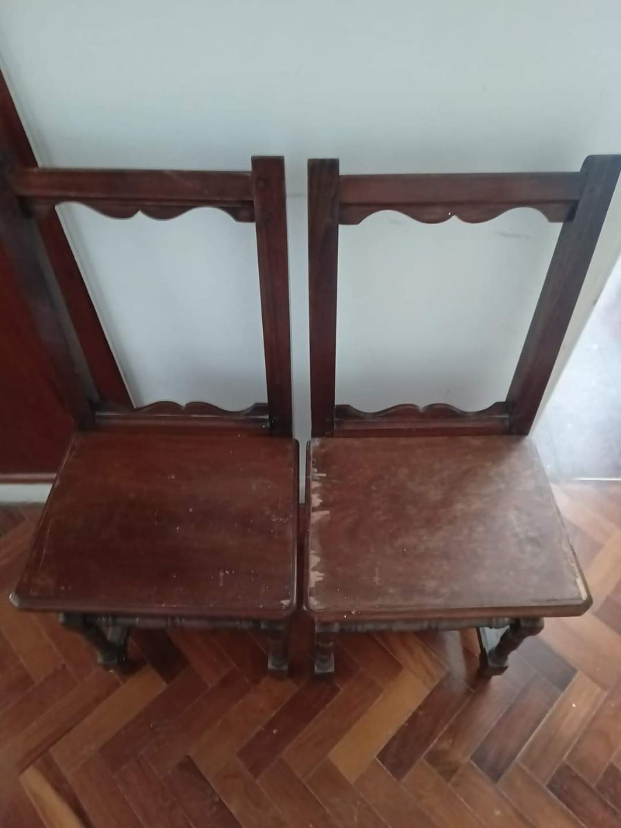 Juego Antiguo de Mesa y 2 Sillas - Madera Maciza - Ideal Restauradores
