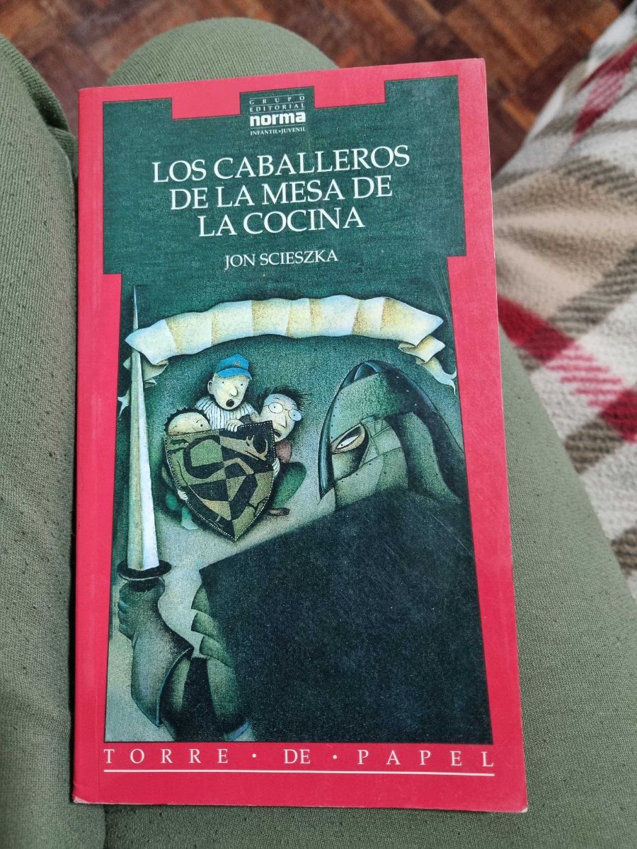 Los caballeros de la mesa de la cocina