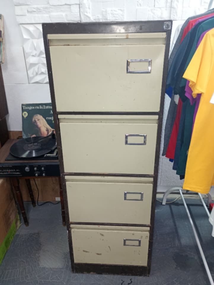 cajonera metalica para carpetas con 4 cajones