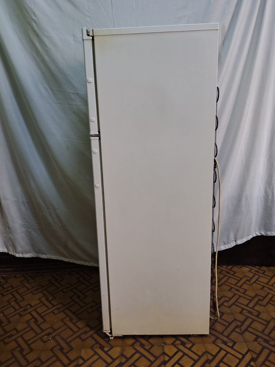 Heladera con Freezer Top House