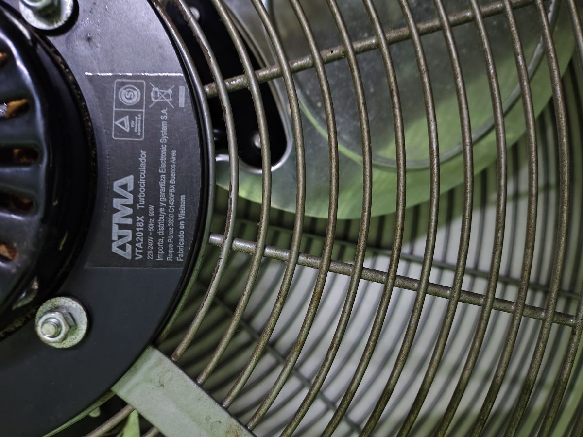 Ventilador turbo atma 20"-90w aspas de metal