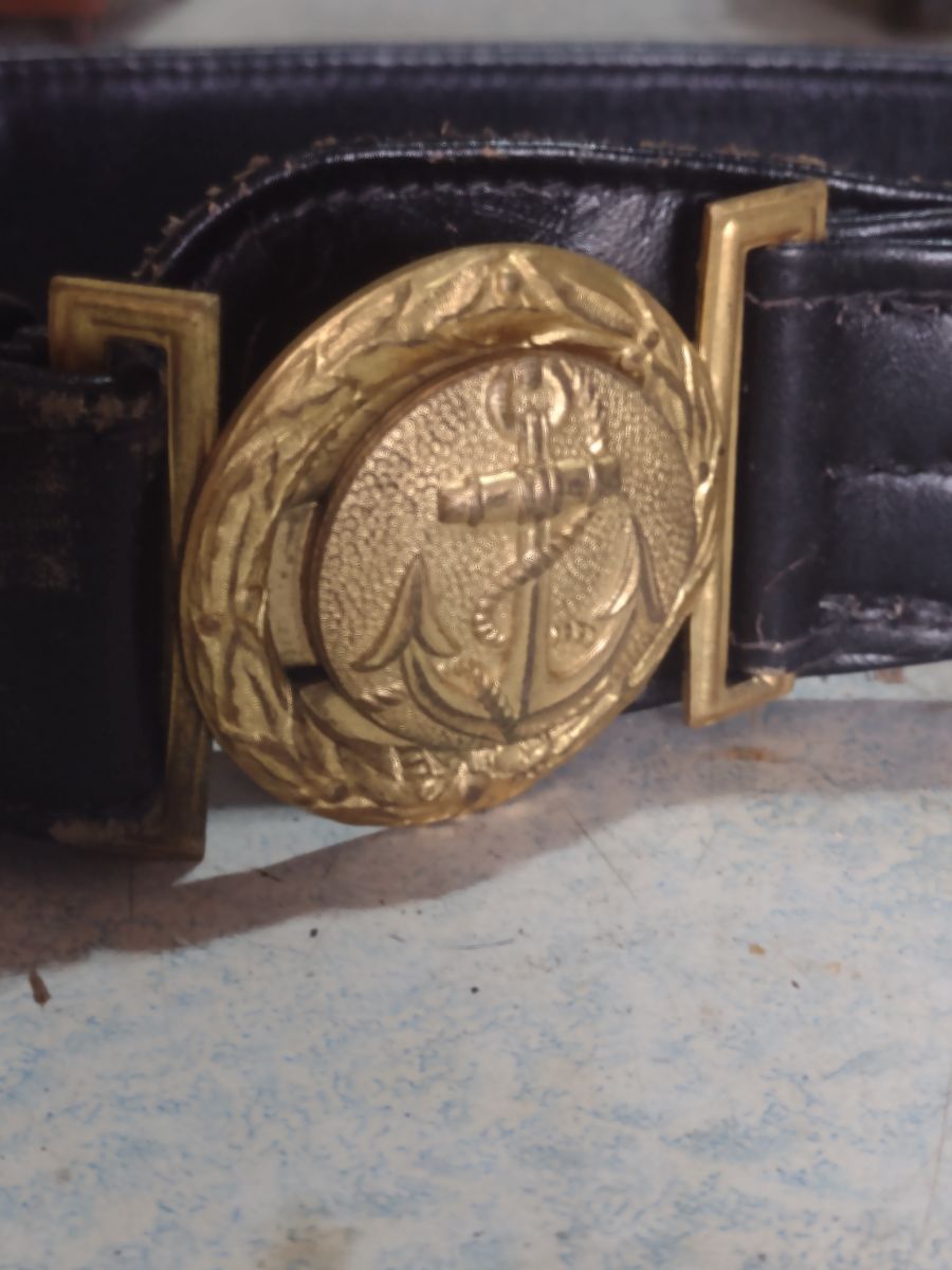 Cinturón de Gala de la Armada Argentina - 90 cm - Cuero y Bronce. Militaria Original