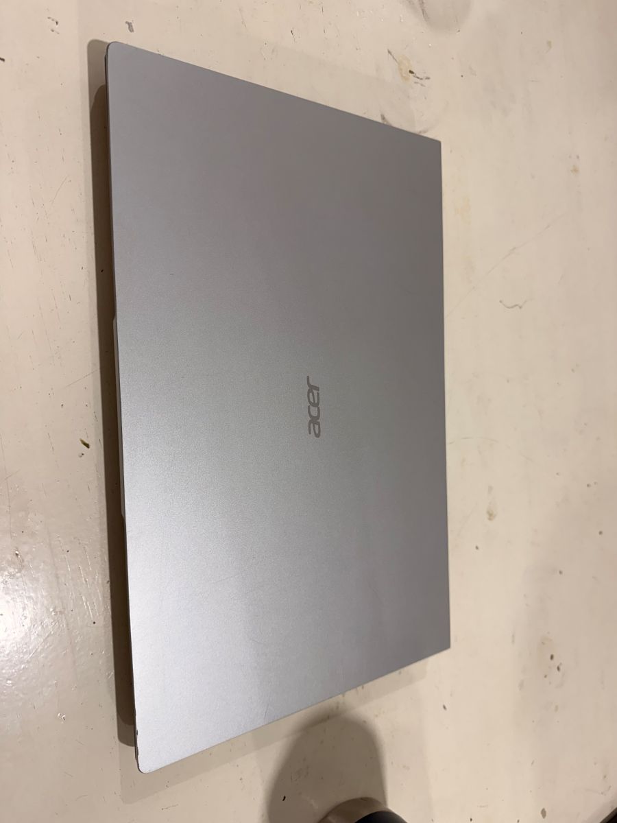 🔥 NOTEBOOK RYZEN 7 + 16GB RAM — EXCELENTE ESTADO 🔥  💻 Ideal para estudio, trabajo, edición, multi