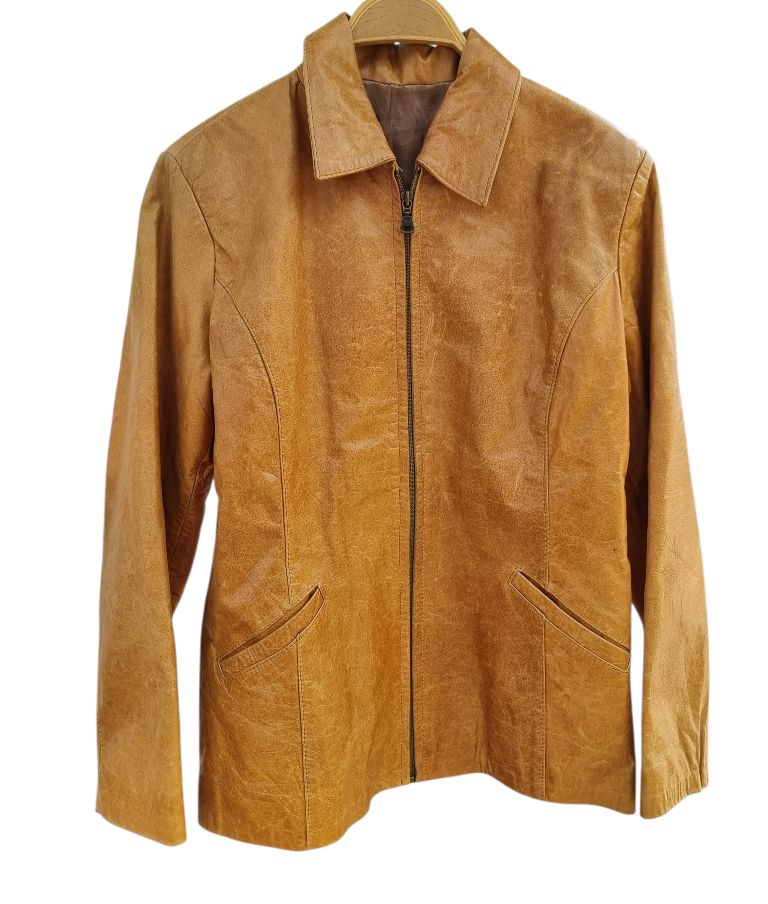 Campera de cuero Lexico camel talle m