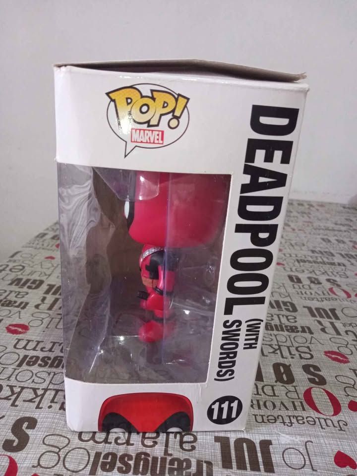 Funko pop Deadpool original.