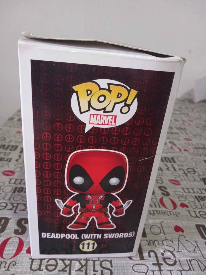 Funko pop Deadpool original.