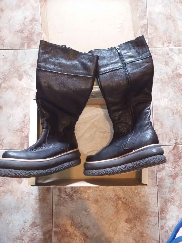 Botas de caña larga (número 39)